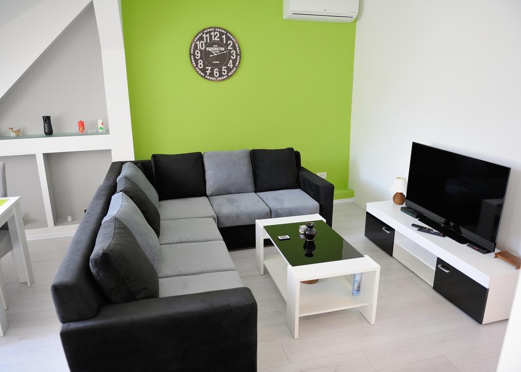 Apartment Vatra SJJ Buitenkant foto
